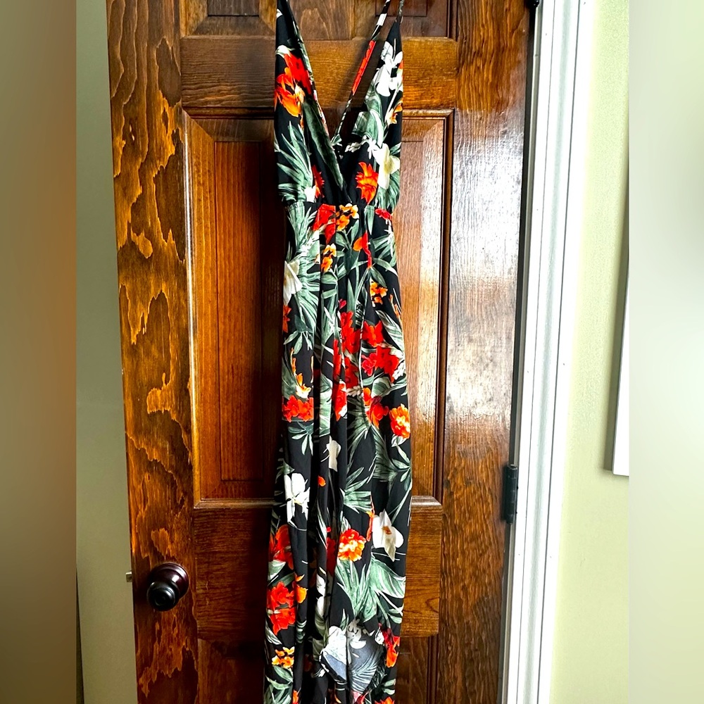PrettyLittleThing Multicolor Floral dress